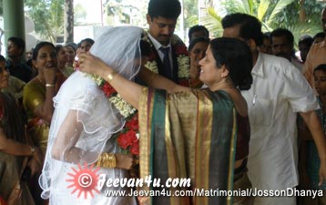 Josson Dhanya Wedding Photos